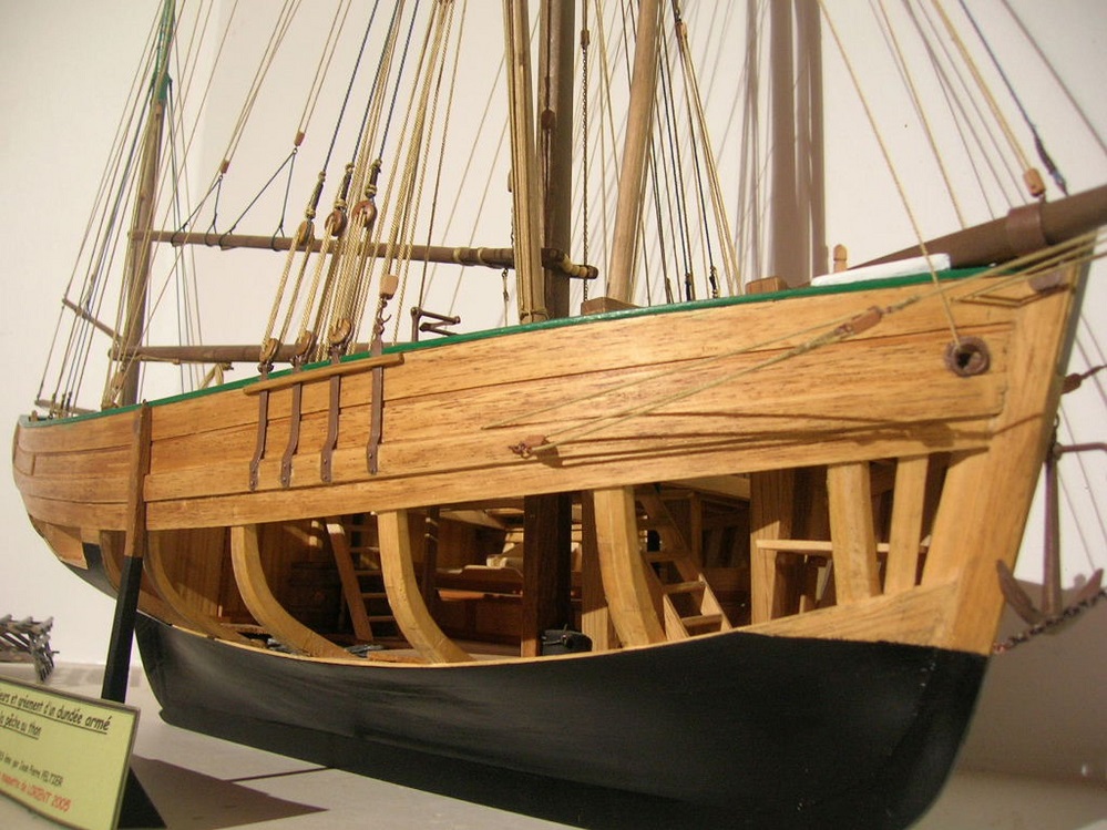 Charpentier-de-Marine-999x749